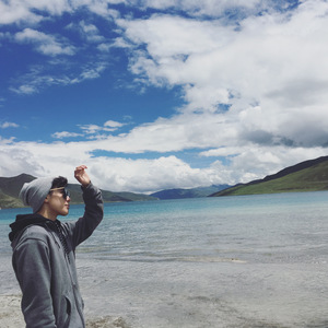 熟女浓密阴毛受不了说喜欢大鸡巴小伙
